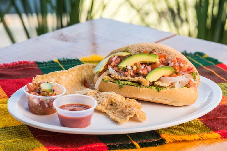 La guacamaya, un piatto tipico di León