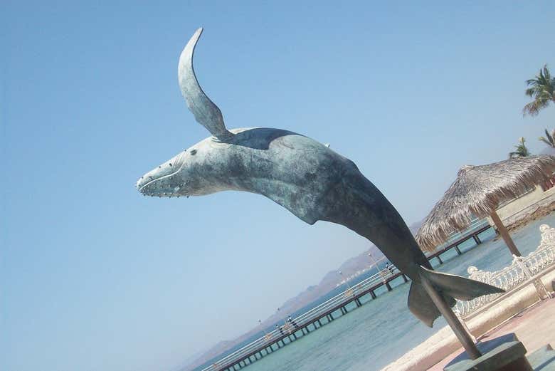 Estatuas en el malecón de La Paz