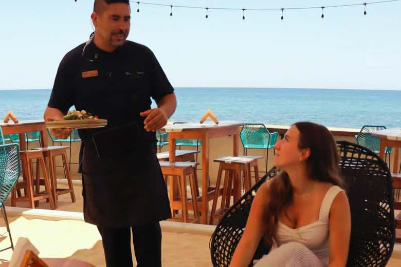 Sur le point de savourer le petit-déjeuner