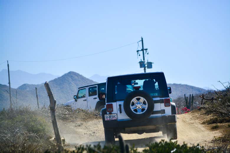 En jeep por el desierto de Baja California