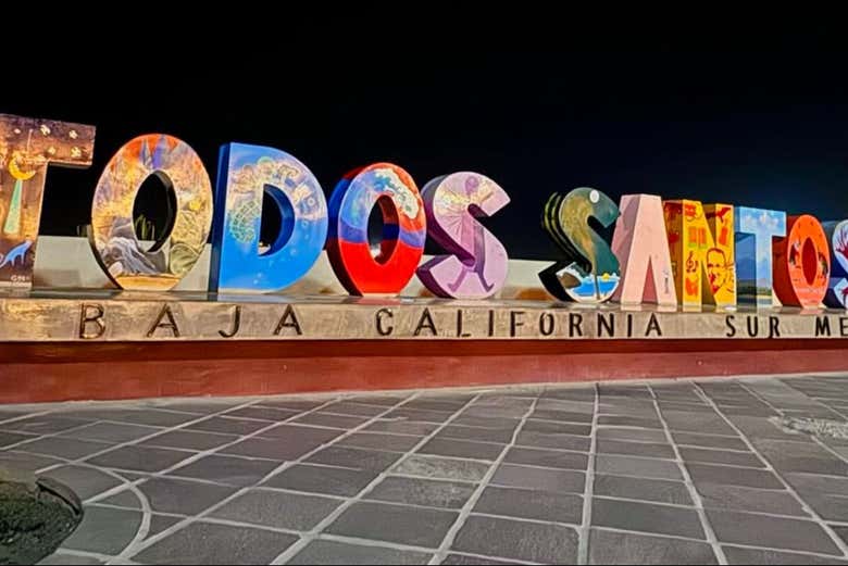 Letrero de Todos Santos