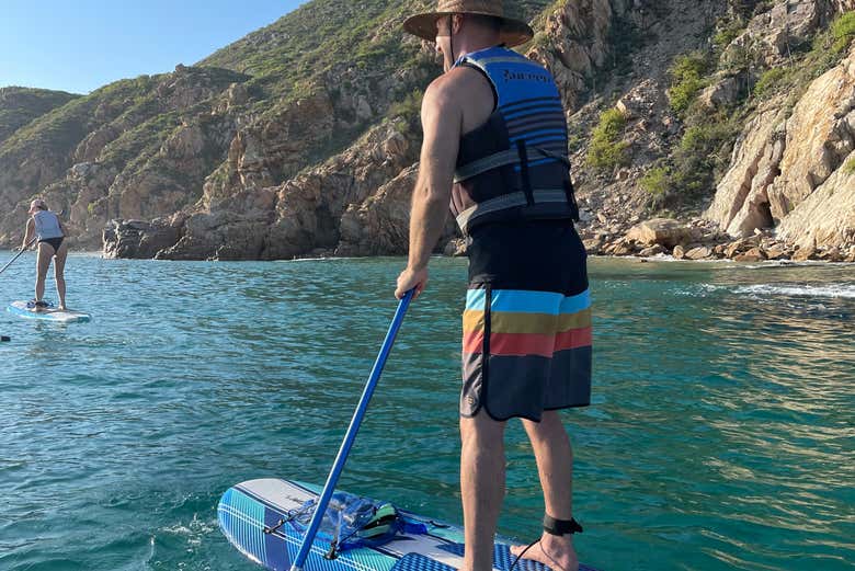Practicando paddle surf