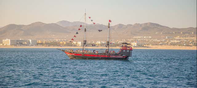 Passeio de barco pirata por Los Cabos