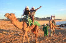 Passeio de camelo pelo deserto de Los Cabos