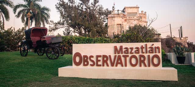 Entrada al Observatorio 1873 + Museo Nacional de la Ballena