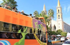 Tour panorámico por Mazatlán en autobús descapotable