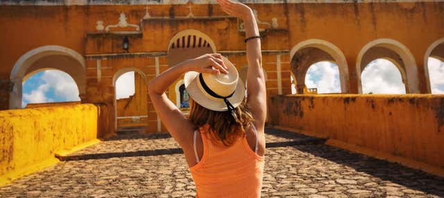 Excursion à Izamal + Spectacle son et lumière