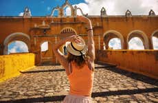 Excursión a Izamal + Espectáculo de luz y sonido