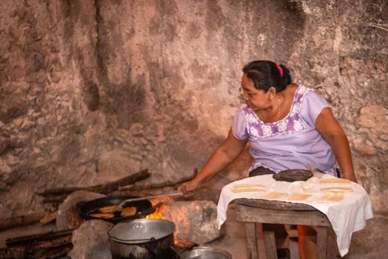 Enjoy a traditional Yucatecan dinner