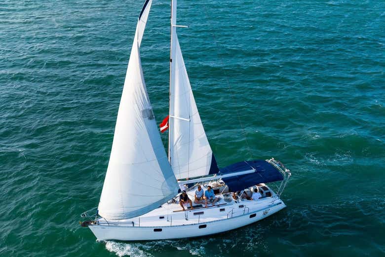 ¿Estáis listos para navegar en las hermosas aguas del Caribe?