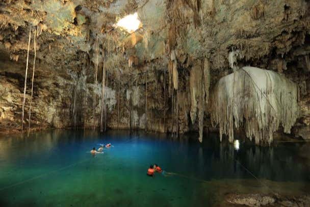 Un tuffo in un cenote