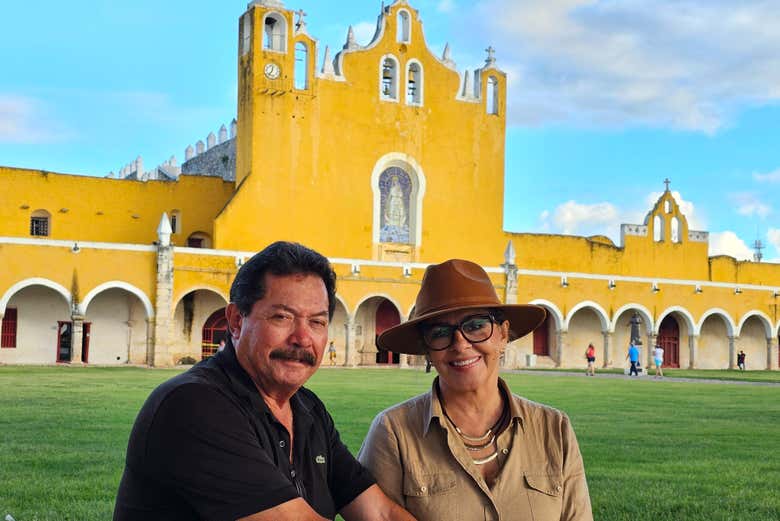 Explorando a povoado amarelo de Izamal