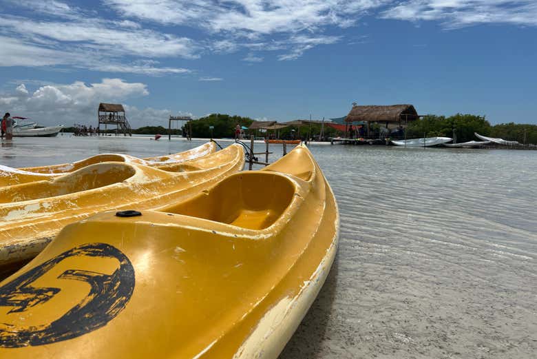 Realizaremos un paseo en kayak en Isla Columpios