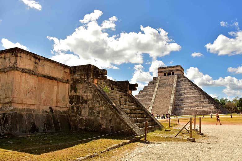 Admiraremos el Castillo de Kukulkán