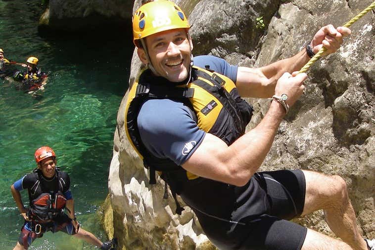 Descendo pelo cânion Hidrofobia