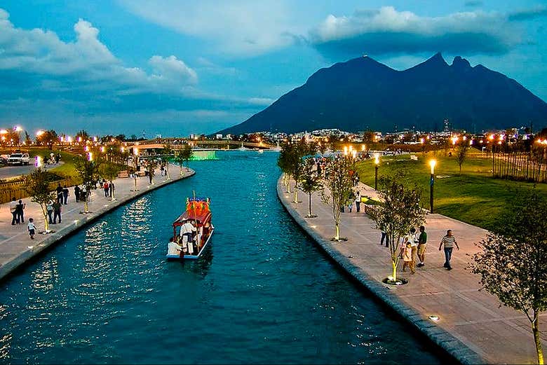 Paseo Santa Lucía al atardecer