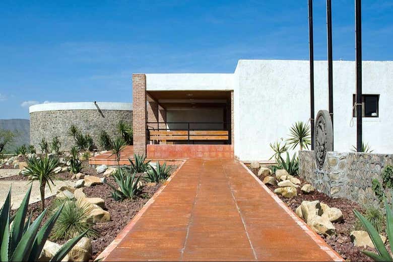 Bonito exterior de las termas de San Joaquín