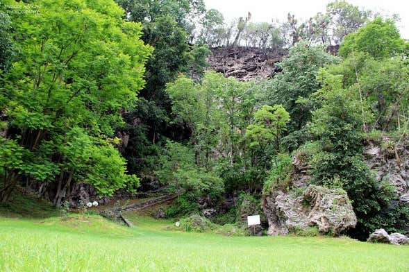 Balneario Rancho Viejo Los Azufres y grutas de Tziranda