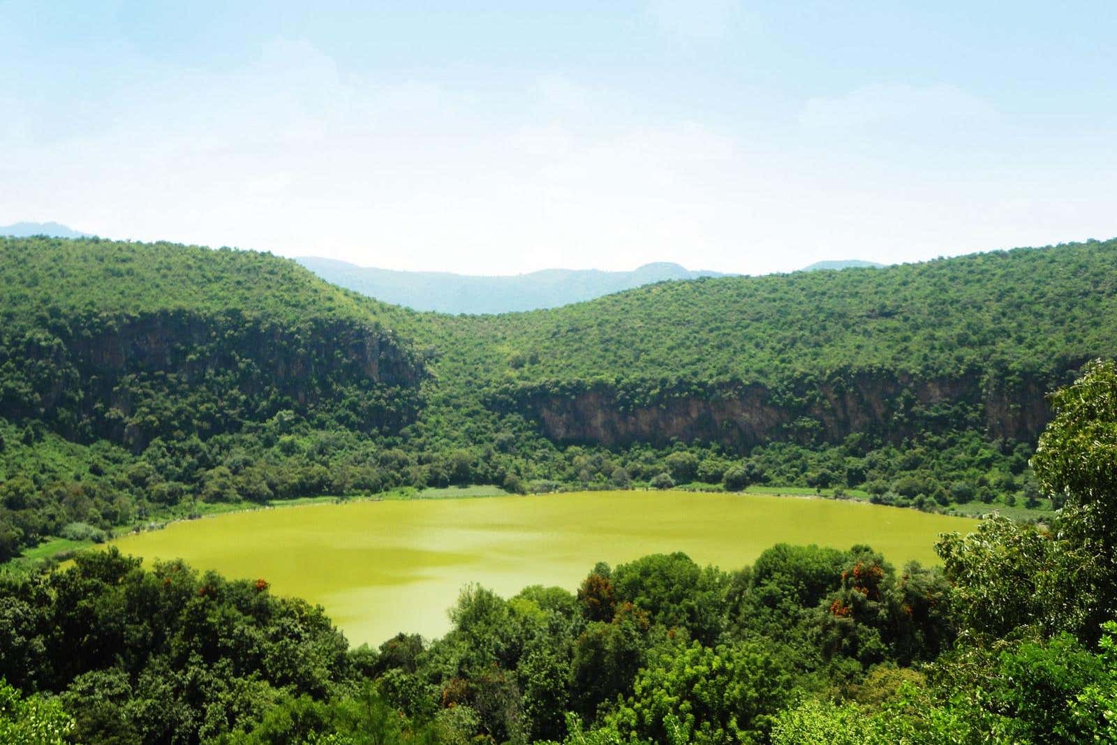 Excursão a Teremendo de los Reyes e à Alberca de Morelia