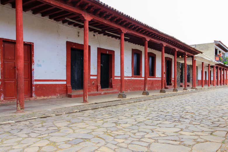 Calles empedradas de Tzintzuntzan