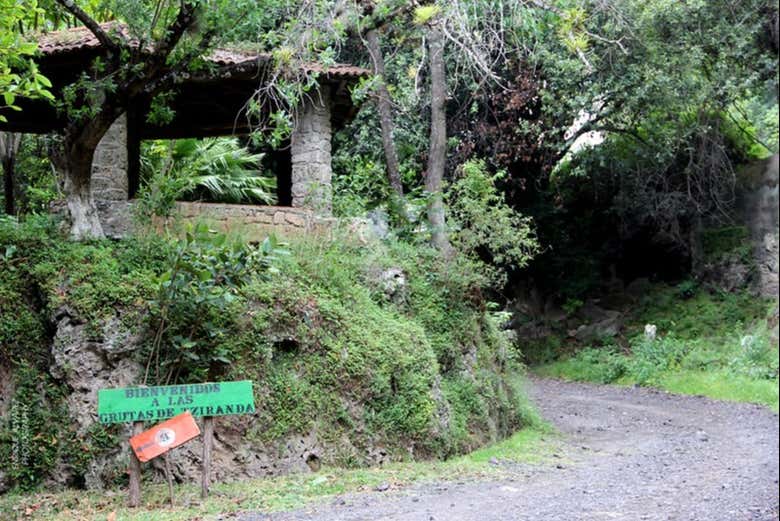 Exterior de las cuevas de Tziranda