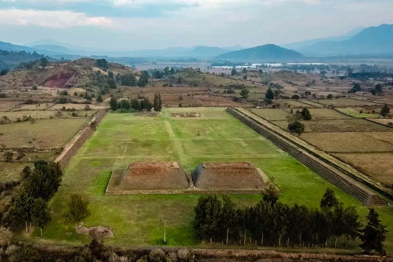 Pirámides del yacimiento Ihuatzio