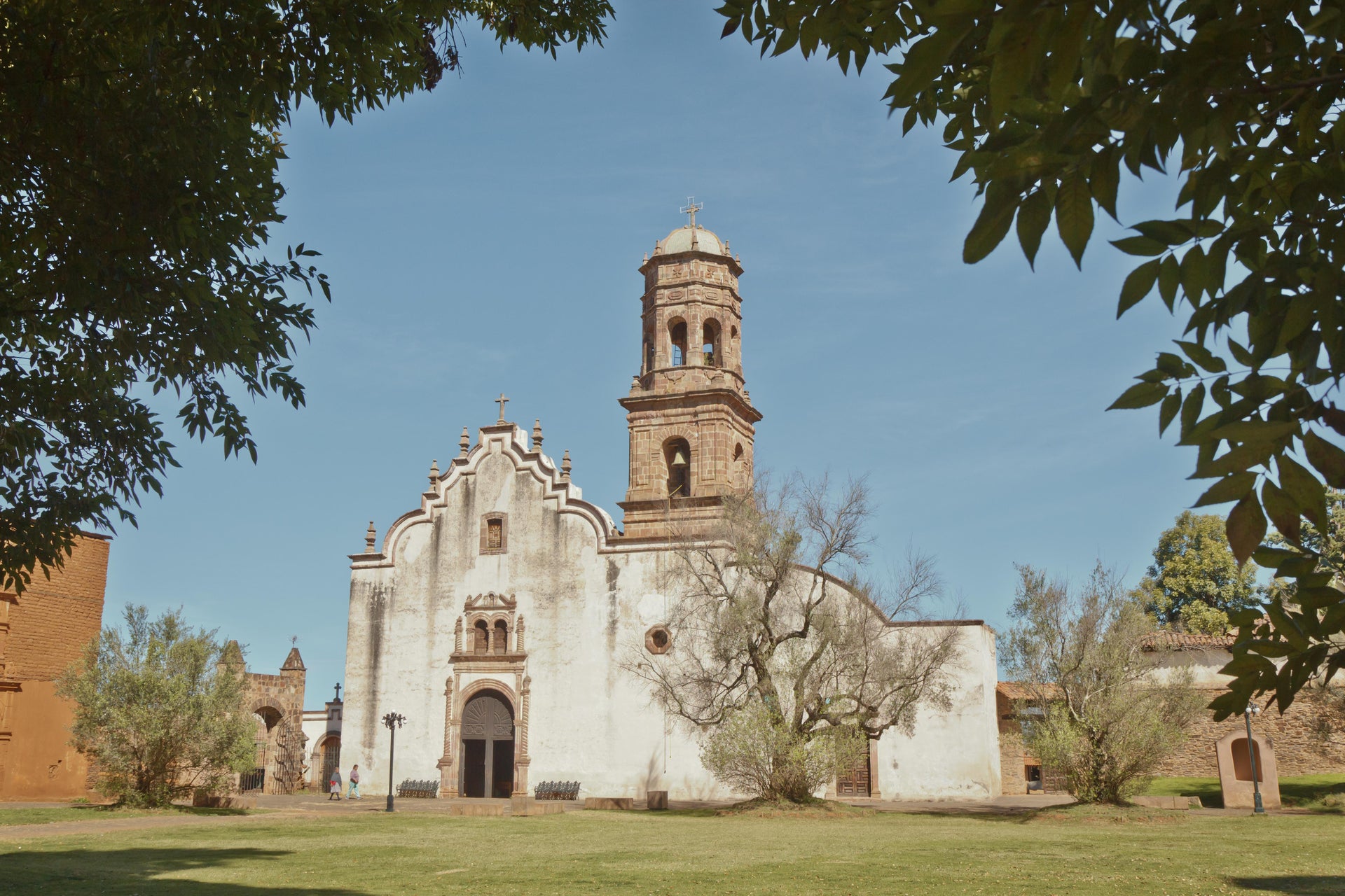Tzintzuntzan, Santa Fe de la Laguna y San Jerónimo Purenchécuaro