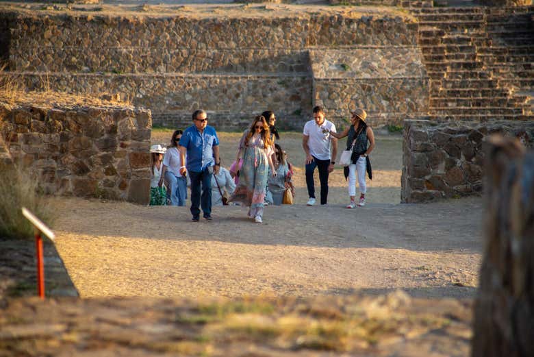 Explorez le site archéologique de Monte Albán