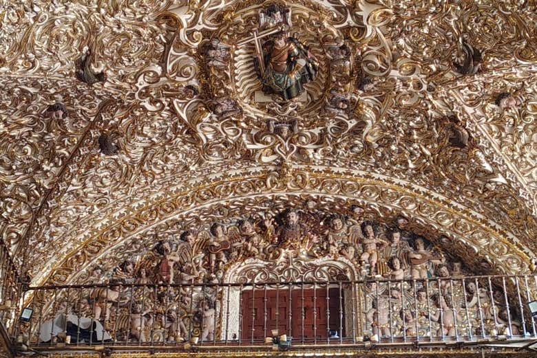 Visitaremos el interior de la Capilla del Rosario
