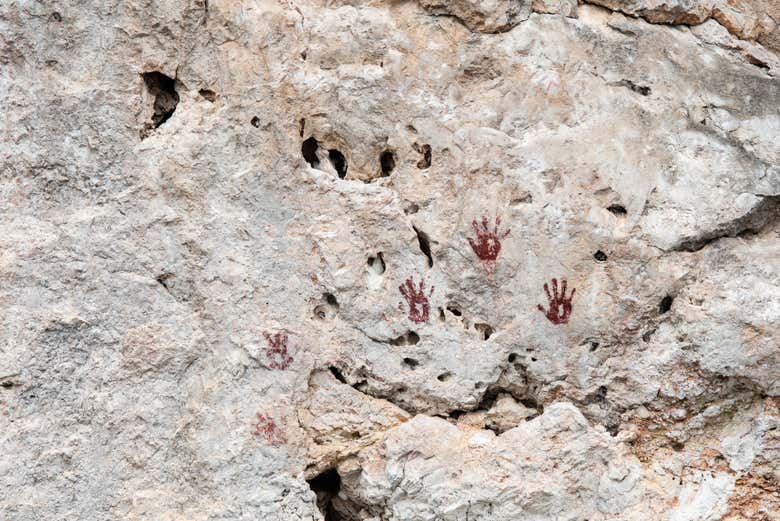 Pintura en la roca de Metzabok