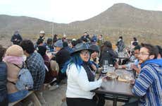 Tour del vino nel Cerro Colorado al tramonto