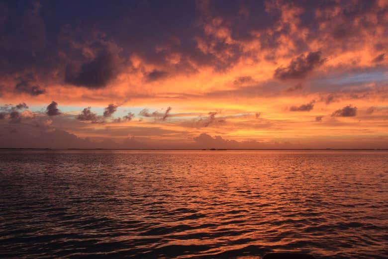 Cair da tarde sobre a lagoa Nichupté