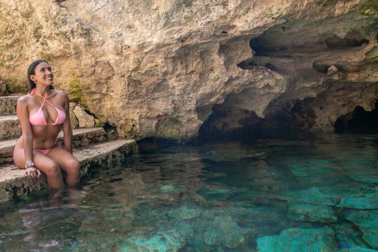 Descubrid la magia de las cueva sagradas y cenotes mayas