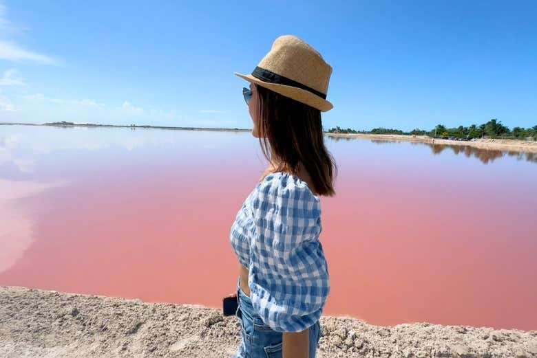 Contemplando la belleza de Las Coloradas