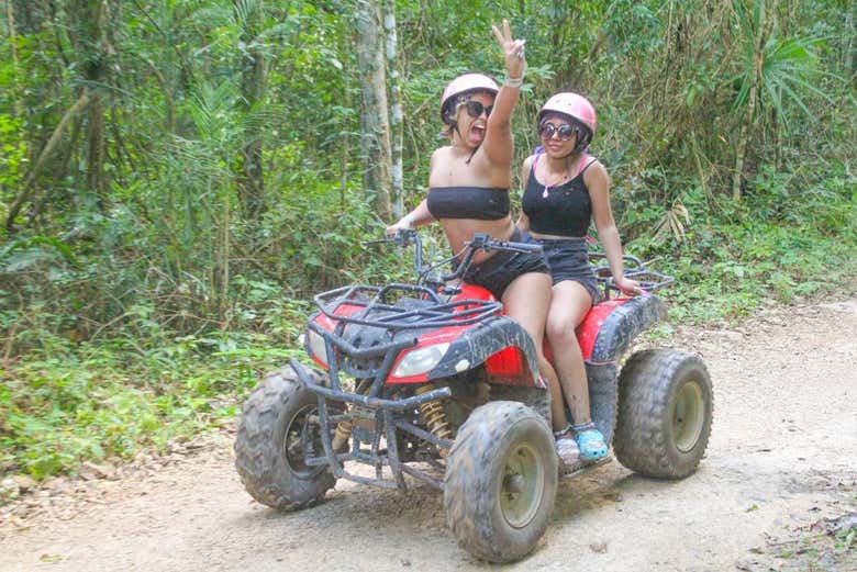 Você poderá conduzir um quadriciclo em paisagens selvagens