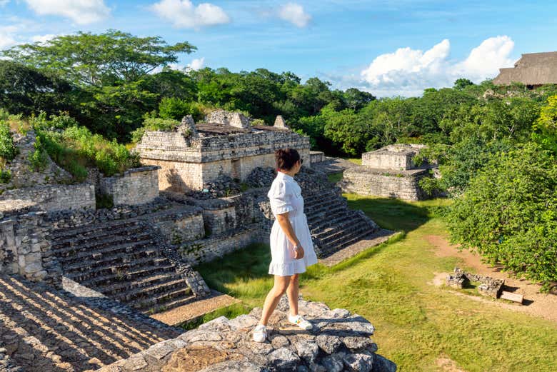 Admirando las ruinas de Ek balam