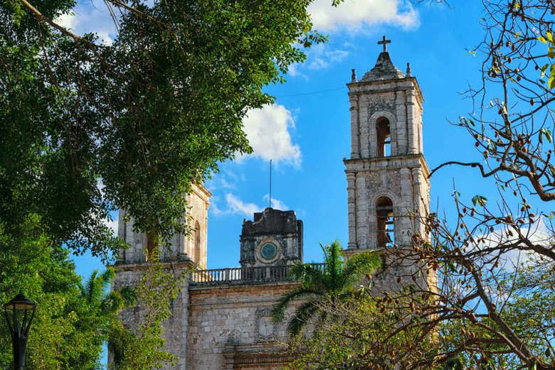 Admirando la iglesia de San Servacio 