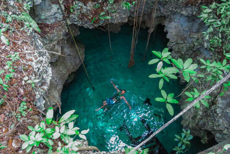 Momento de relax en un cenote