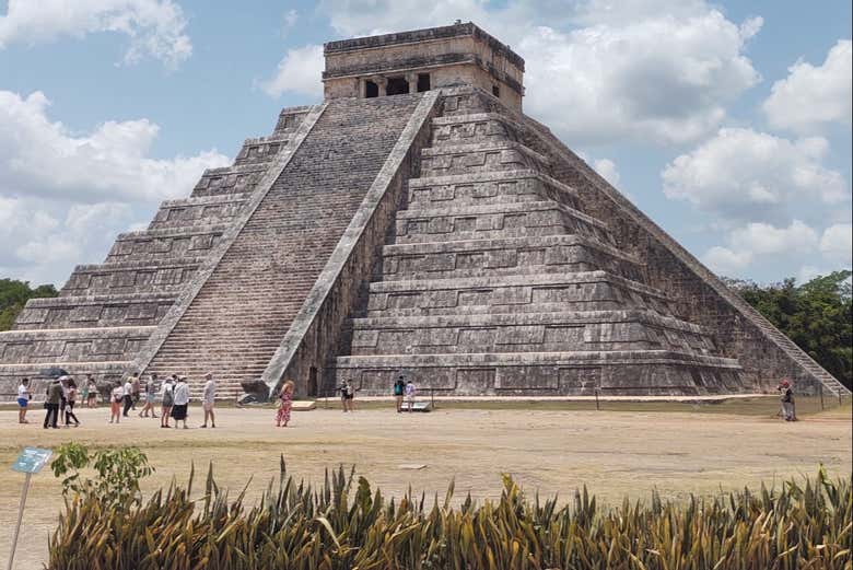 Durante a visita ao Templo de Kukulkán