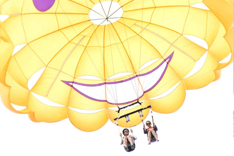 Vuelo en parasailing
