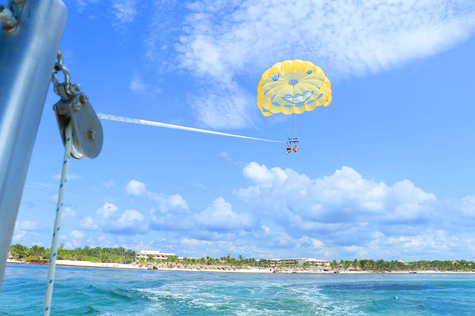 Parasailing en Punta Maroma
