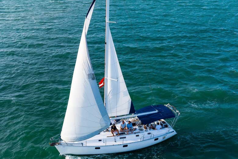 ¿Estáis listos para navegar en las hermosas aguas del Caribe?
