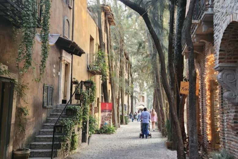 Caminando por las calles llenas de historia