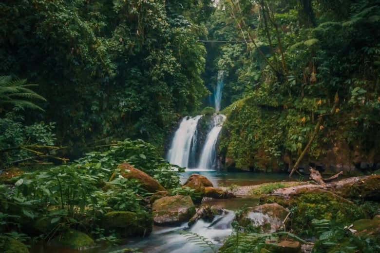 Explorando la Ruta de las Cascadas