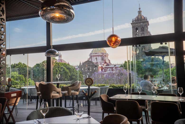 Vista de la catedral desde la terraza del Hotel Royalty