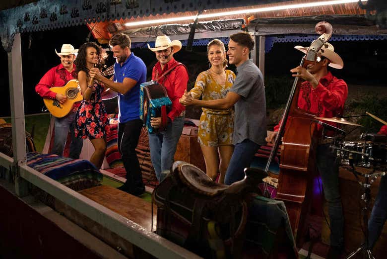 Baile y música en vivo