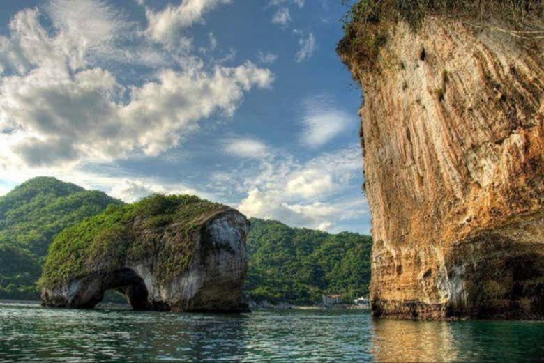 Exploraremos las fascinantes cuevas marinas