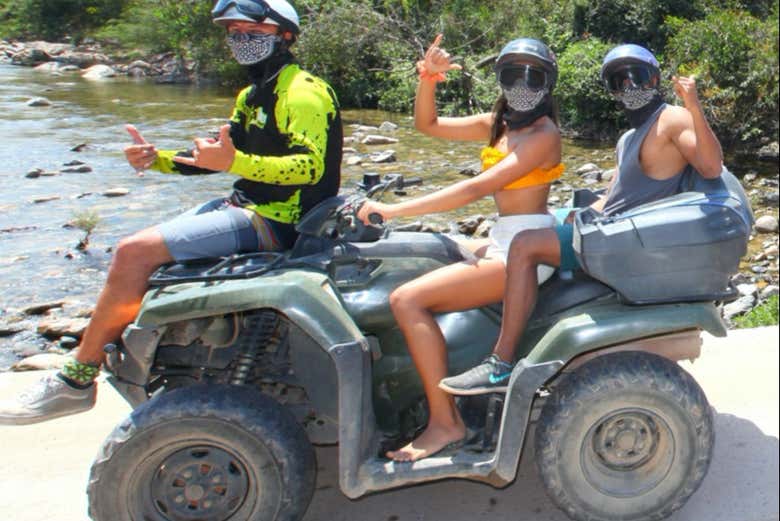 Durante o tour de quadriciclo