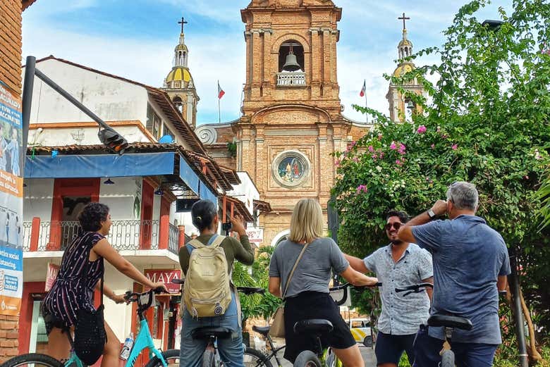 Pedalearemos frente a lugares emblemáticos