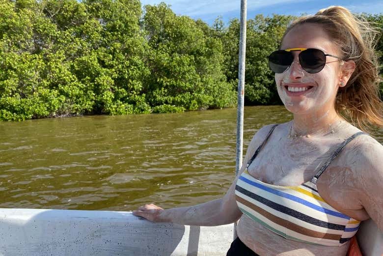 Disfrutando de la travesía por los manglares